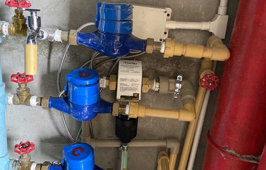 ?杭州西湖區(qū)客戶安裝前置過濾器+超濾凈水器+直飲機案例